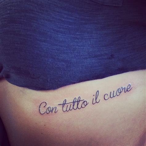 tatuaggi scritte in corsivo